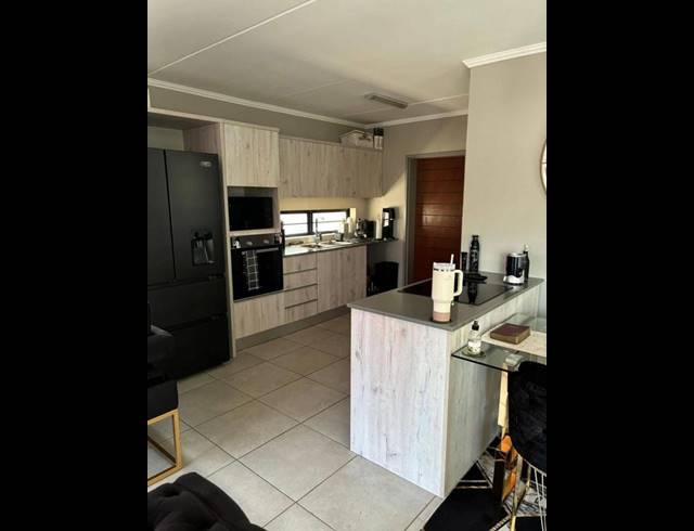 3 BEDROOM PROPERTY TO RENT IN AMBERFIELD